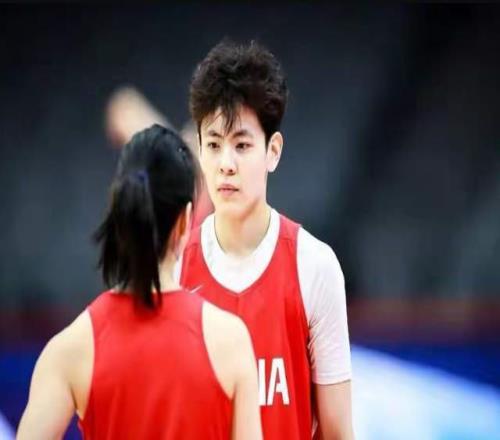 瓜迪奥拉荣,耀之路,座冠军奖杯,万博manbetx体育平台,万博体育官网,万博体育app下载,ManBetX,SPORTS